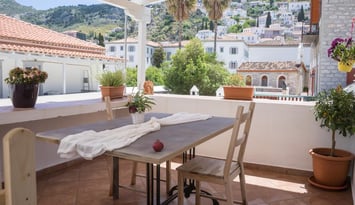 4* Douskos Guest House - Ύδρα