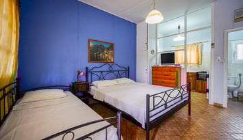 Oasis Studios - Άγιοι Πάντες, Γαλαξίδι