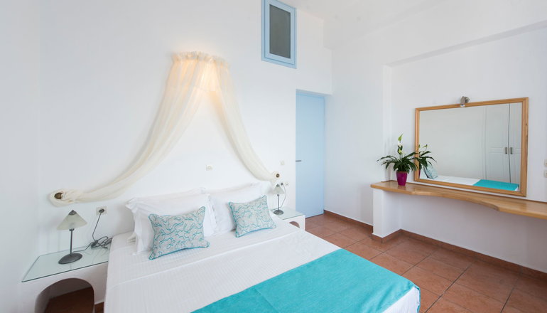 Kastro Suites Fira