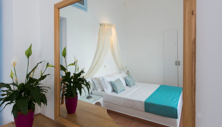 Kastro Suites Fira