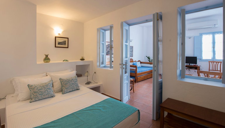 Kastro Suites Fira
