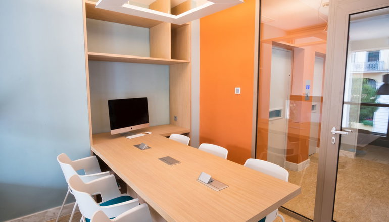 4* Kubic Athens Smart Hotel