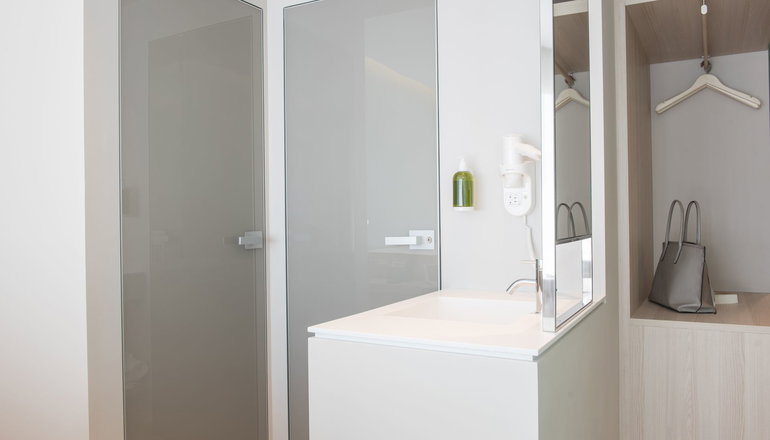 4* Kubic Athens Smart Hotel