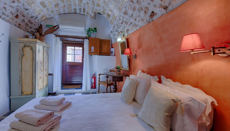 Dorovinis Monemvasia Castlehouses