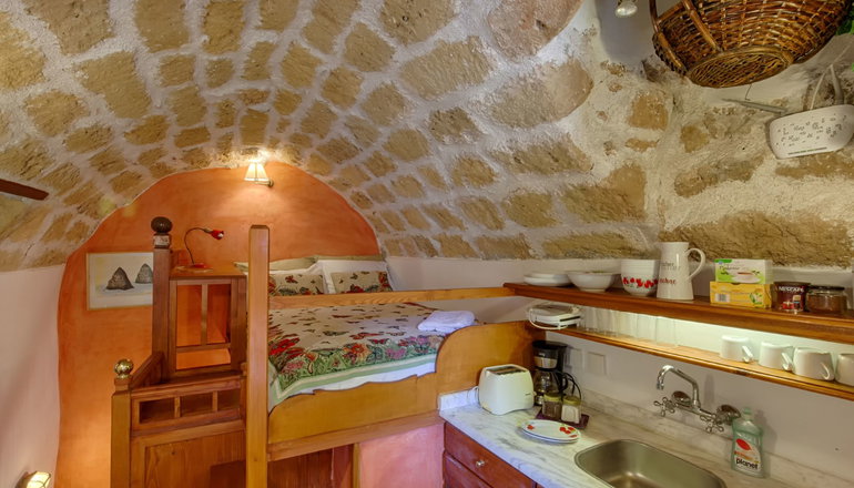 Dorovinis Monemvasia Castlehouses