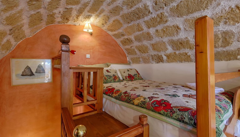 Dorovinis Monemvasia Castlehouses