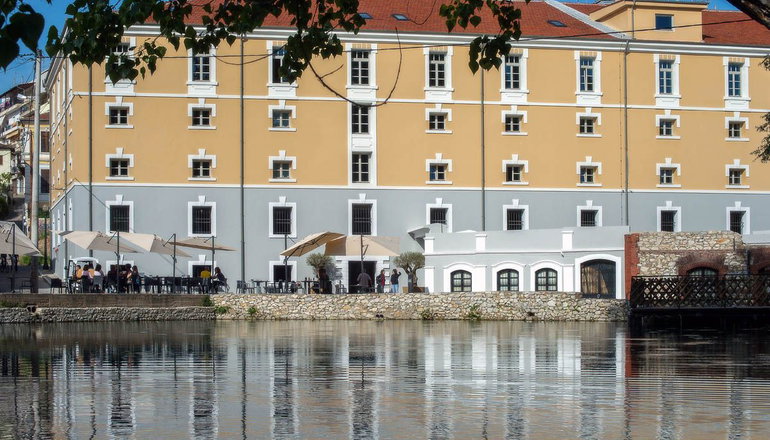 5* Hydrama Grand Hotel