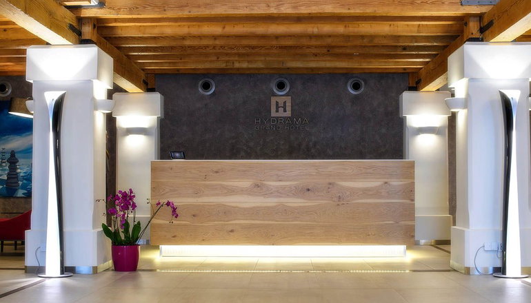 5* Hydrama Grand Hotel