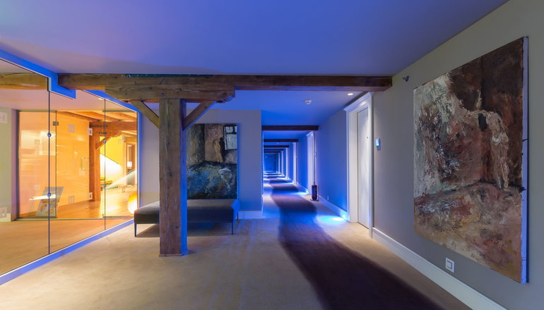 5* Hydrama Grand Hotel