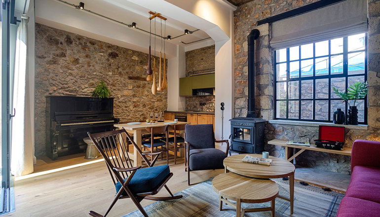 The Foundry Suites
