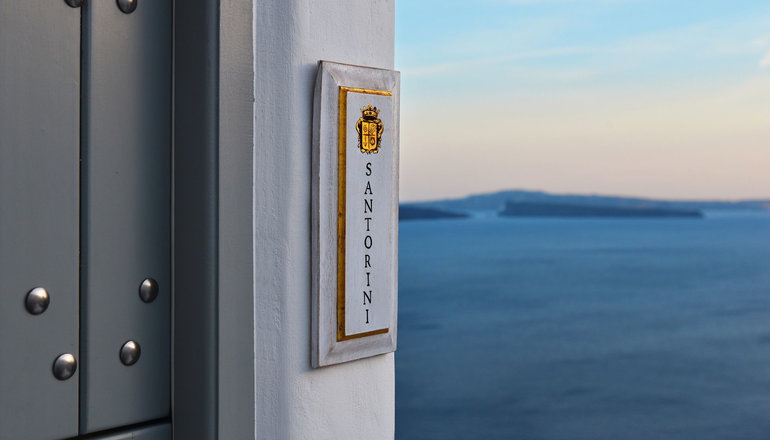 4* Ducato di Oia Santorini