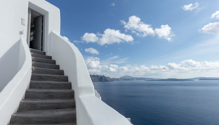 4* Ducato di Oia Santorini