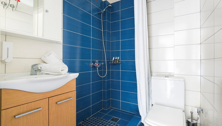 Meliti Waterfront Suites