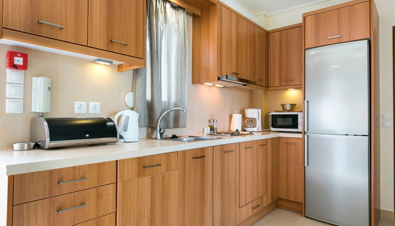 Meliti Waterfront Suites