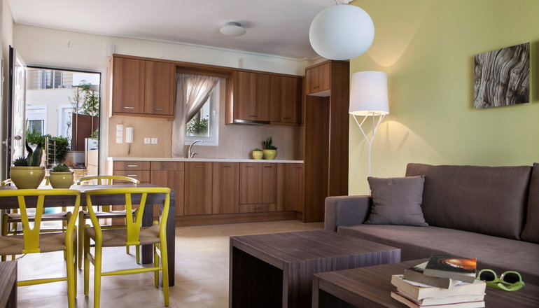 Meliti Waterfront Suites