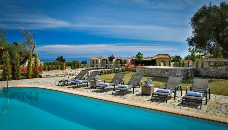 Nefeli Villas & Suites