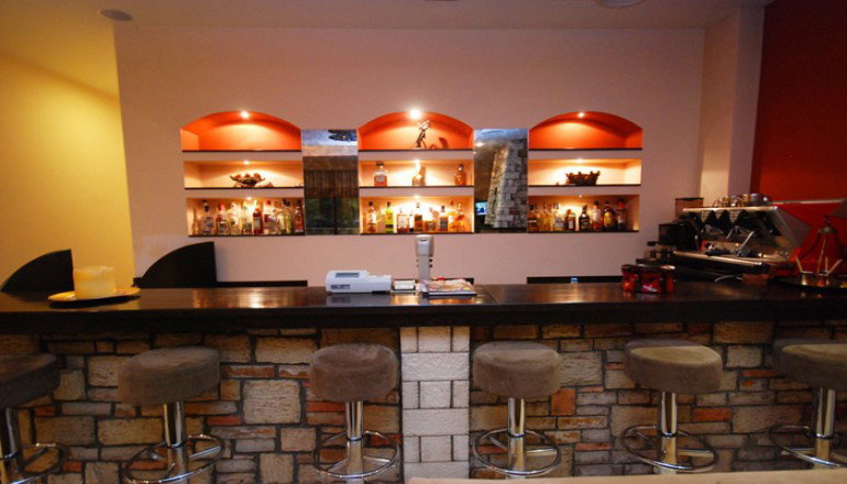 Hotel Ahilion