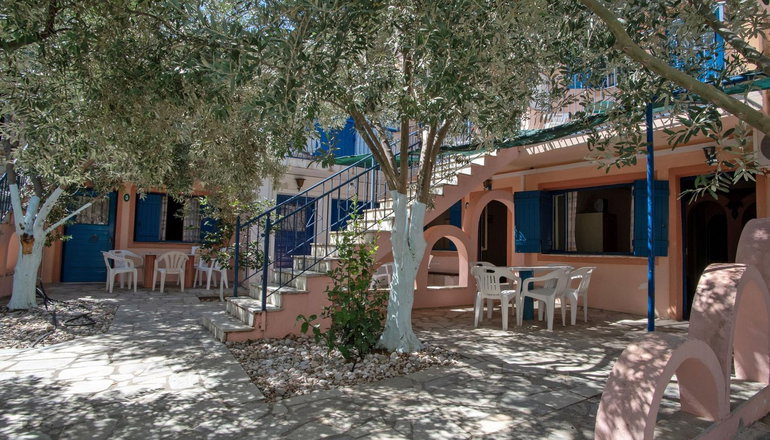 Kleoni Hotel & Apartments Tolo