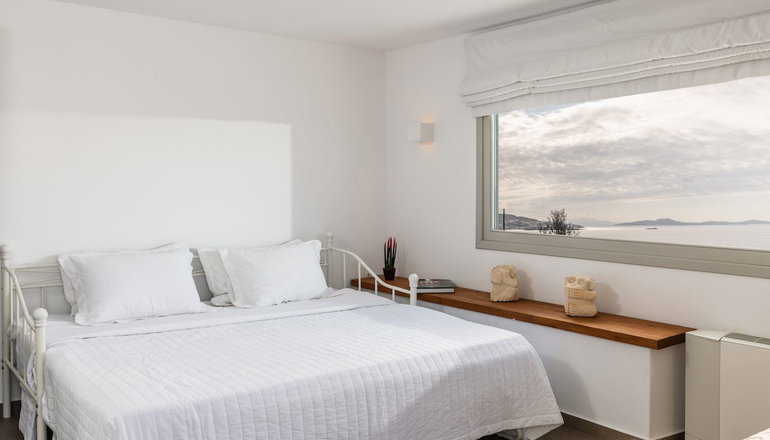 4* Bespoke Mykonos