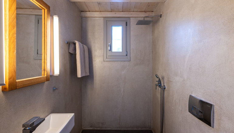 4* Bespoke Mykonos