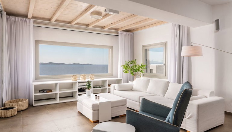 4* Bespoke Mykonos