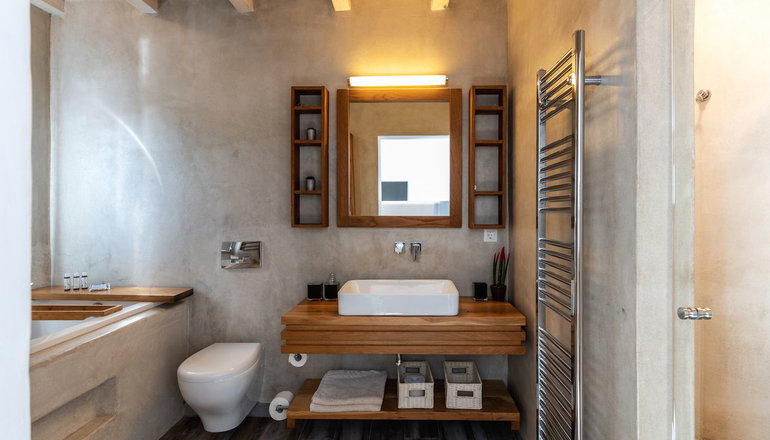 4* Bespoke Mykonos