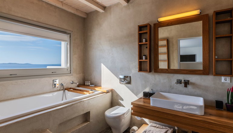 4* Bespoke Mykonos