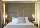 4* Athens Avenue Hotel