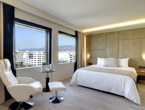 4* Athens Avenue Hotel