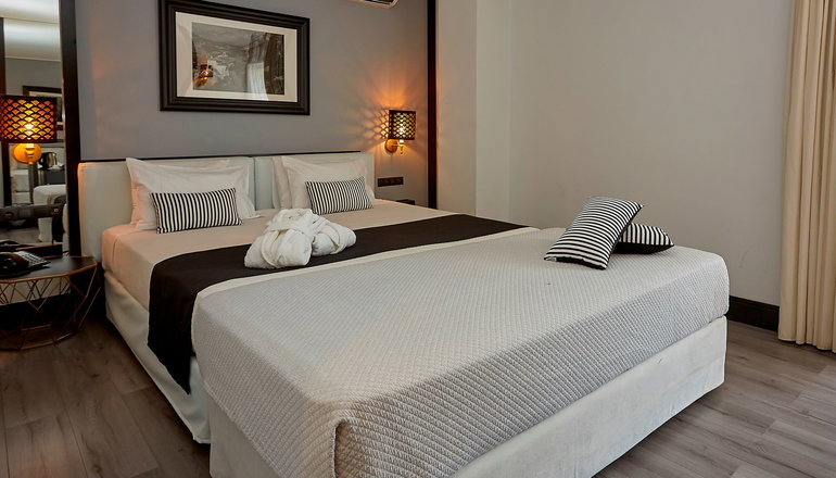 4* Athenian Riviera Hotel & Suites