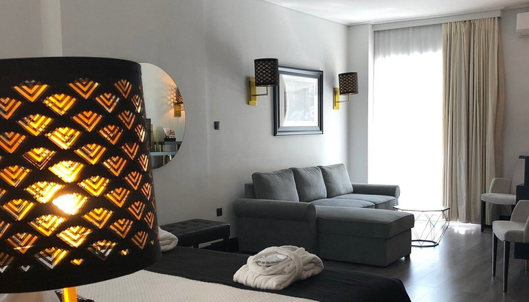 4* Athenian Riviera Hotel & Suites