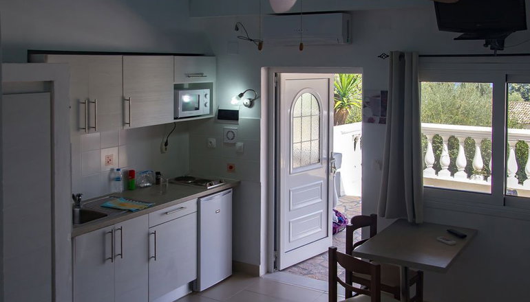 Andromaches Holiday Apartments - Μπενίτσες, Κέρκυρα