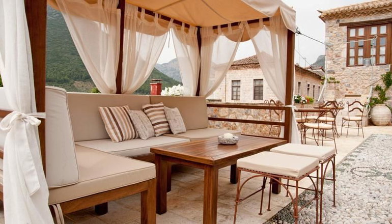 4* Αρχοντικό Χατζηπαναγιώτη