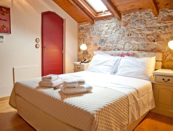 4* Αρχοντικό Χατζηπαναγιώτη