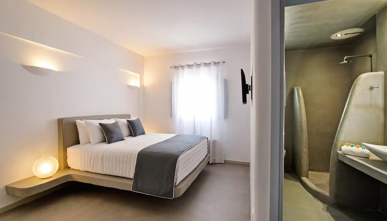 Central Fira Hotel