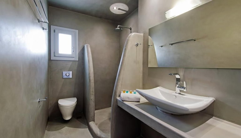 Central Fira Hotel