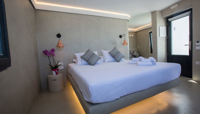 Chic Hotel Santorini