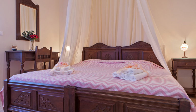 Matas Apartments Tinos