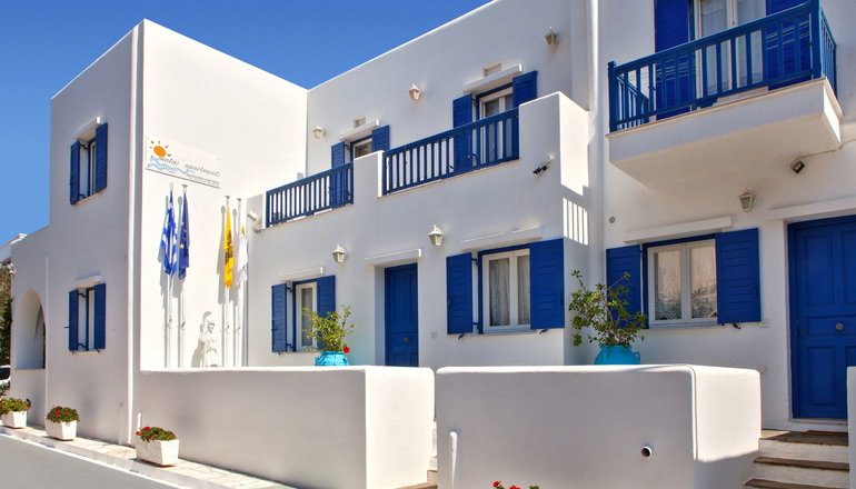 Matas Apartments Tinos