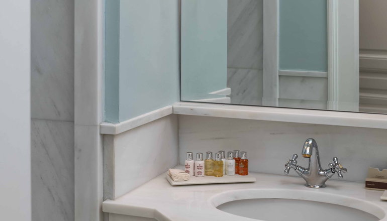 Noble Suites - Αθήνα