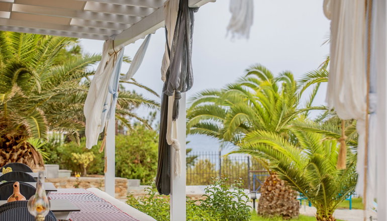 Karras’ Star Hotel