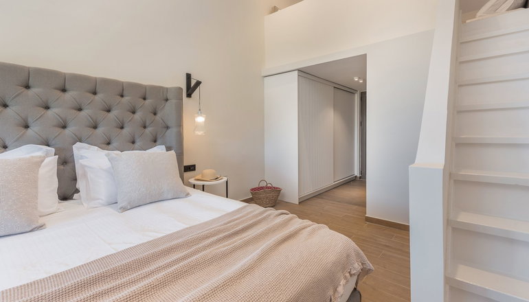Eptanisos Beachfront Suites