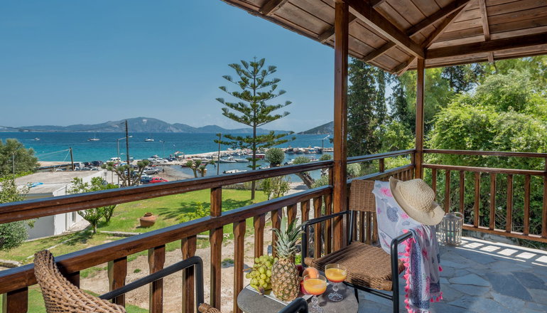 Eptanisos Beachfront Suites