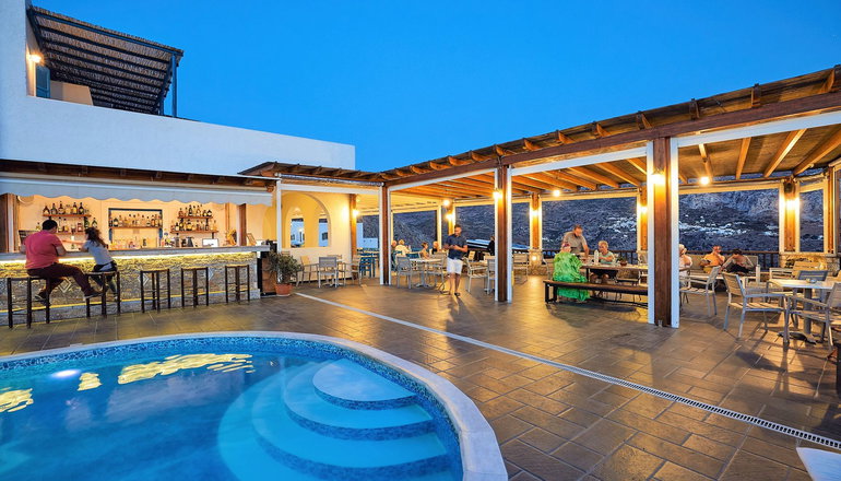 4* Vigla Hotel
