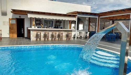 4* Vigla Hotel