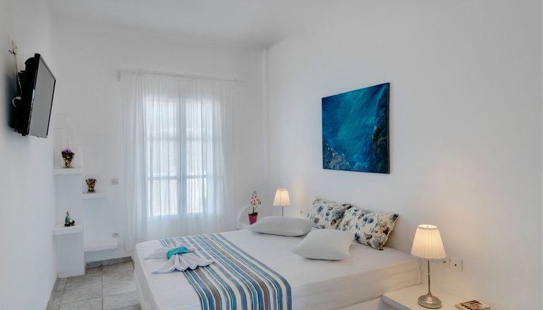 Aloni Hotel - Πίσω Λιβάδι, Πάρος