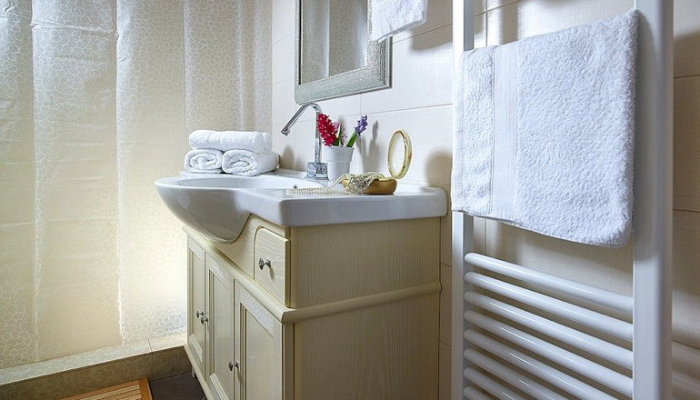 Xenia Residences & Suites