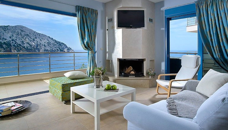 Xenia Residences & Suites