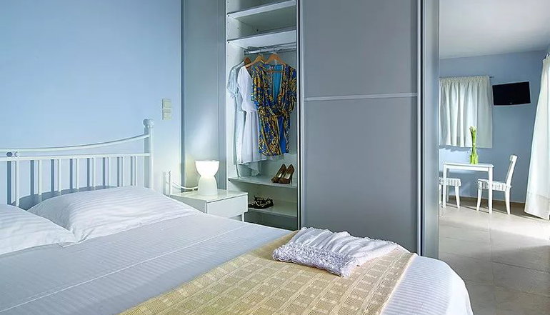 Xenia Residences & Suites