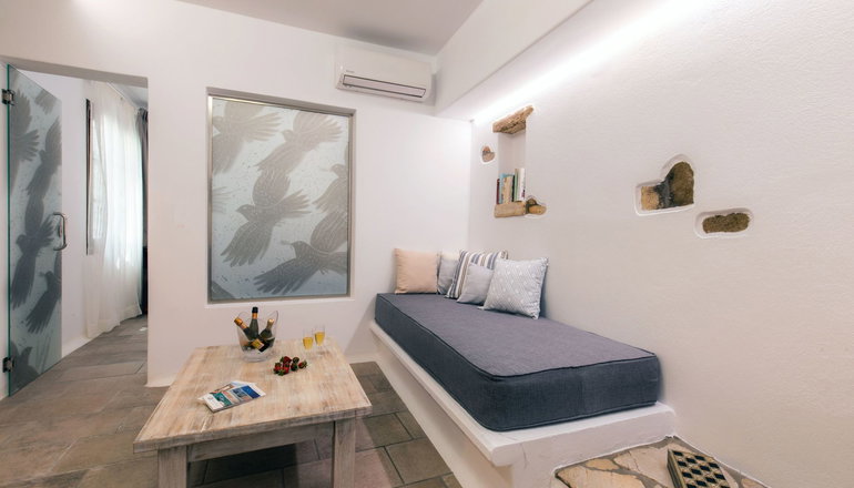 Arco Naxos Luxury Apartments